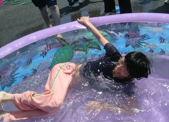 水遊び