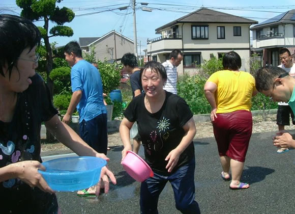 水遊び