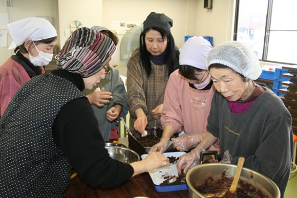 お餅つき